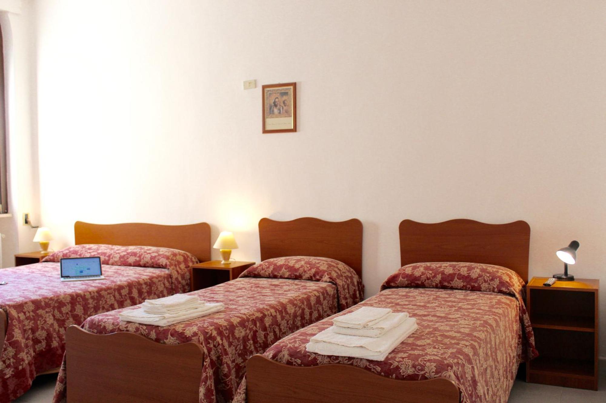 Albergo Del Santuario Santa Maria di Leuca Exterior foto